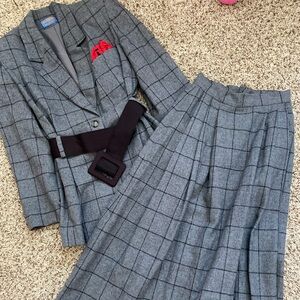 Womens Pendleton wool skirted suit